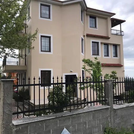 Villa * Tirana